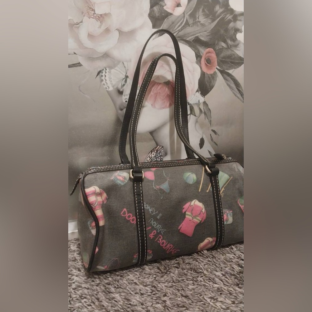 Vintage Dooney shoulder bag